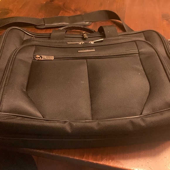 Samsonite Checkpoint-Friendly Computer Case - Picture 6 of 16